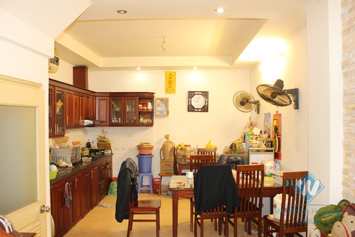 House for rent in Nghi Tam village, Tay Ho, Ha Noi
